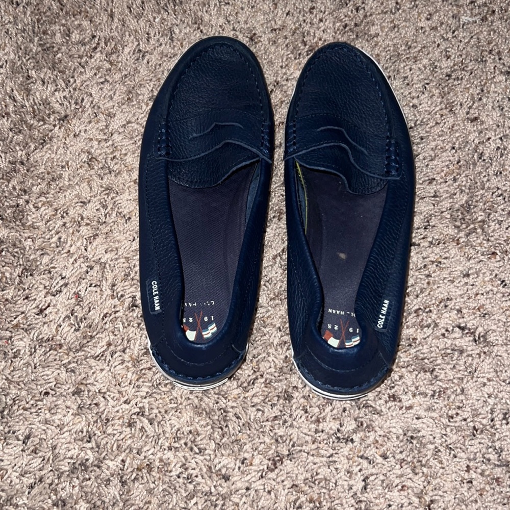 Cole Haan Nantucket loafer in navy size 8 women’s